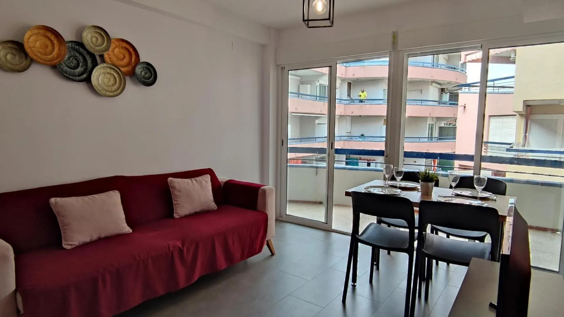 Apartamento Luminoso Cerca De La Playa Con Terraza Vintage En Platja D'Aro - Es-209-64